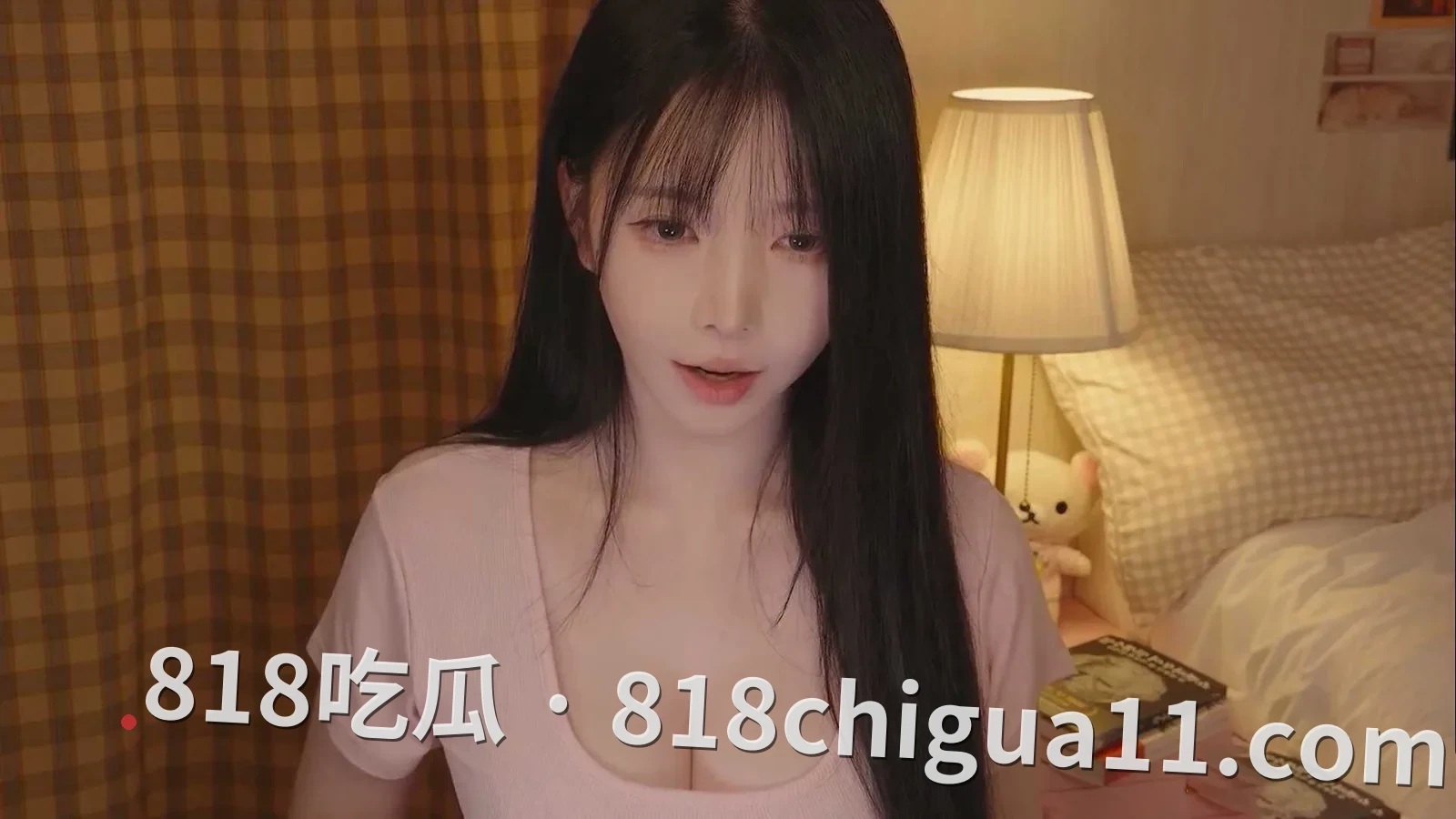 韩国ASMR声控女神Yoonying为学费接下母乳play!为缓解客人寂寞提供调教服务,甜美笑容搭配动人身材,带来温暖贴心的陪伴体验。
