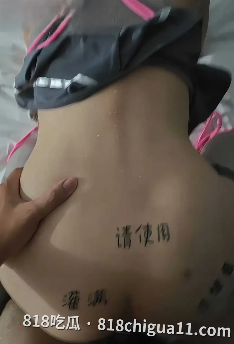 性瘾反差婊李晓网上约炮寻求主人调教 被捆绑狠操口爆 爽到呻吟不断叫到破音