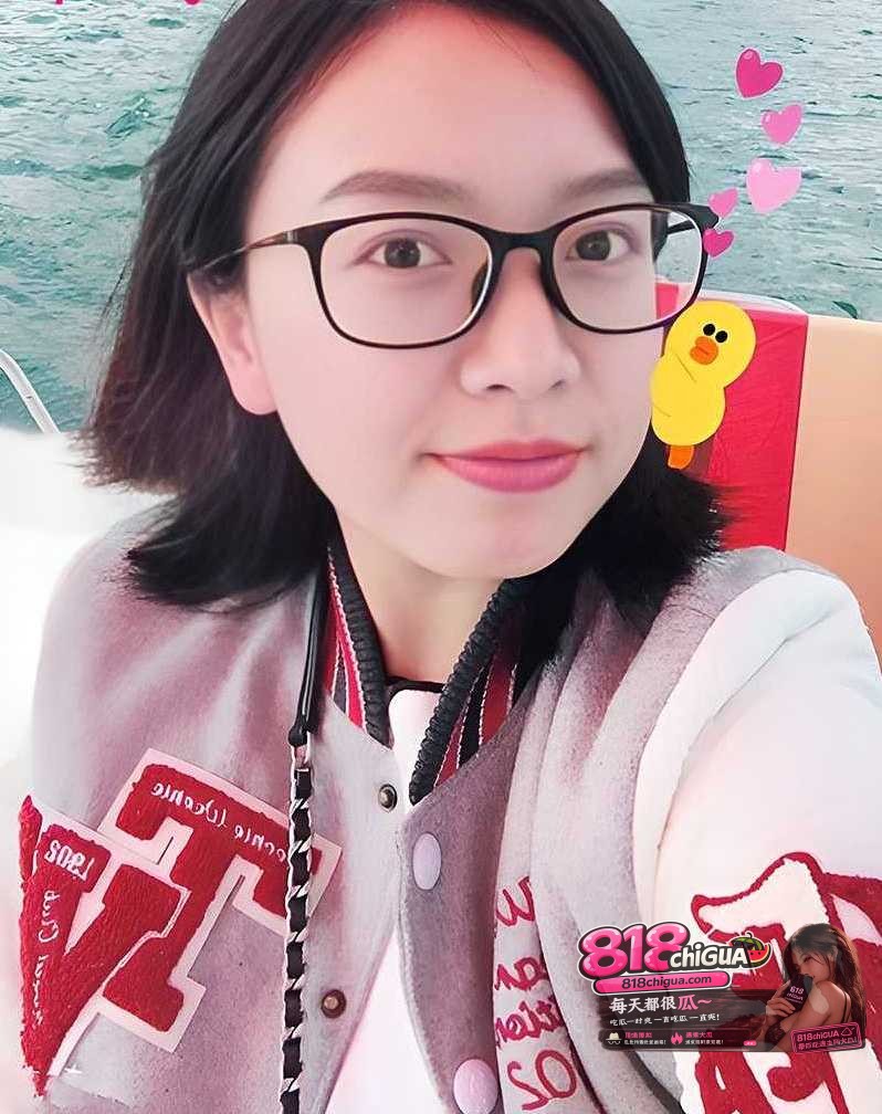 母狗的最爱就是大屌 江西新婚少妇吴萍夫妻露脸淫拍 身着开档丝袜骑乘榨精大奶吸睛