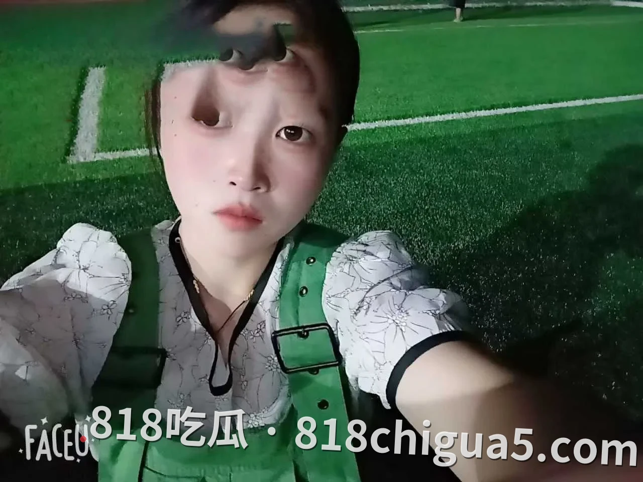 肉感十足的少妇对镜拍摄极具反差 山西大学母狗贾子艳裸贷逾期惨重债主曝光私密视频 胸前大吊钟看得让人心醉