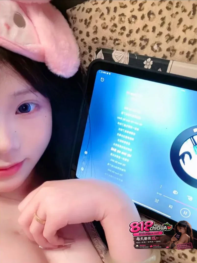 抖音顶美网红 养只爱你的猫 身材颜值双在线的小骚货 金主定制私拍流出 高清私密特写全屏粉红