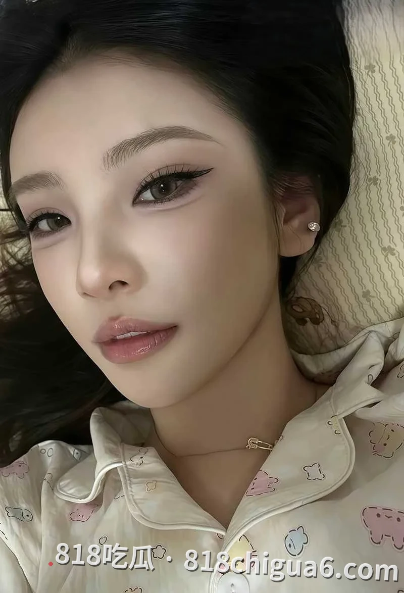 陕西西安捞女李墨寒约炮性爱视频被前男友曝光 口交吞精反差婊 不愧是母狗荡妇