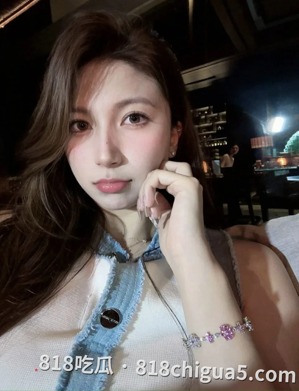 在美的女神也会为钱张开双腿 上海抖音网红周希冉性爱自拍视频流出