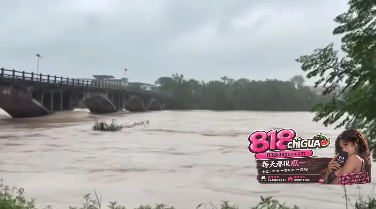 凌晨4点一声巨响!遂川30多年雩田大桥被洪水冲垮,只剩桥墩,万幸无人员伤亡!