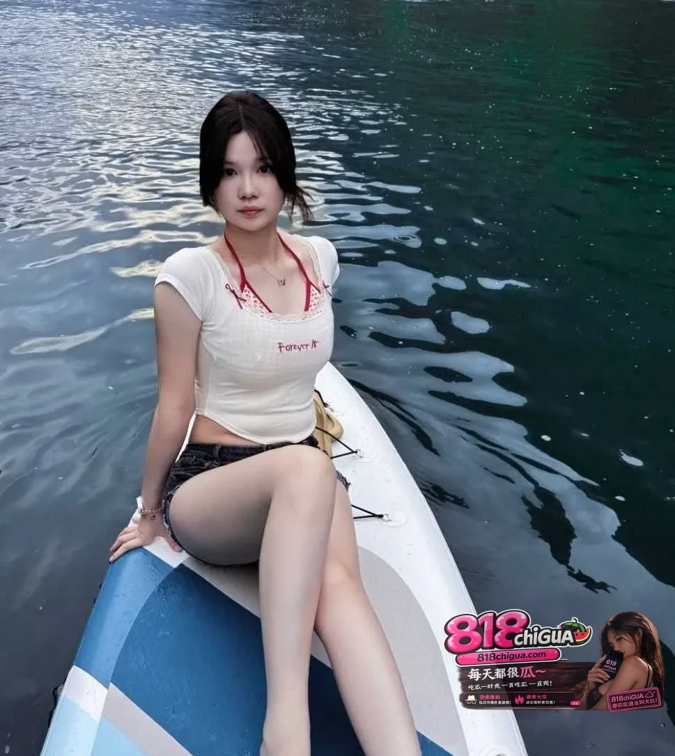 广东顺德新婚少妇【陆欣语】趁老公出差勾引隔壁老王!换装黑丝被多体位爆操,母狗属性彻底暴露!