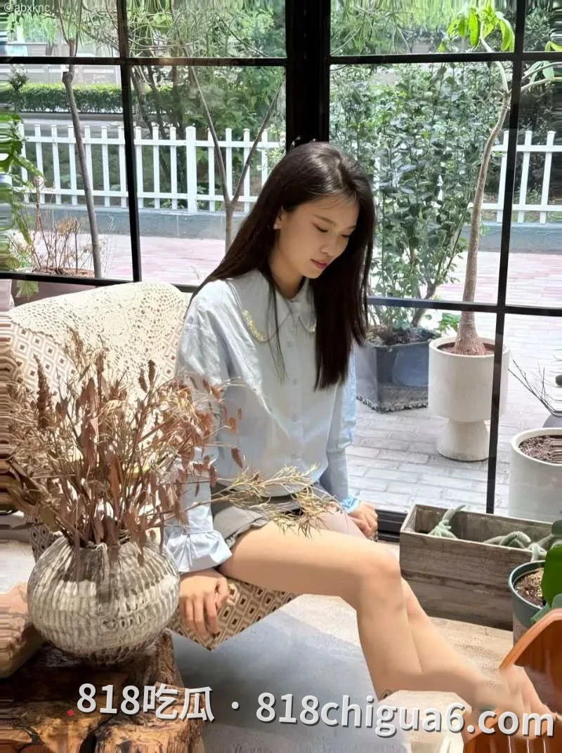 广东湛江黑丝美少妇安海丽被前炮友曝出私拍视频!母狗看见大鸡巴嘴就毫无防备,穿着性感情趣内衣当无情的肉便器,还露出饥渴难耐的表情。