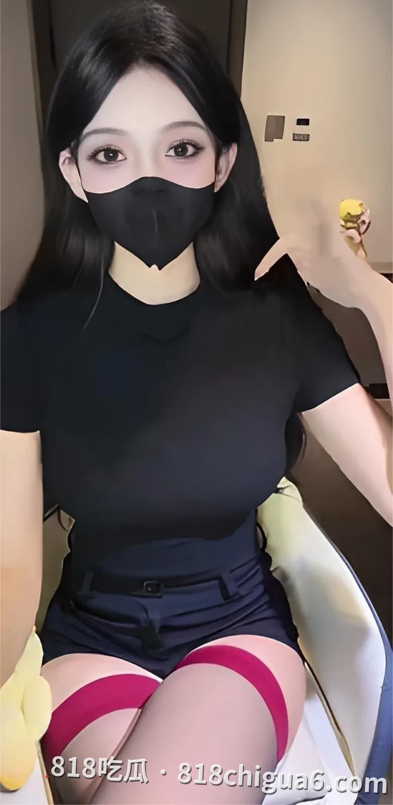 女主播桥本不吃香菜S直播录屏 制服丝袜诱惑骚语挑逗 珍珠内裤勒穴展现母狗本色