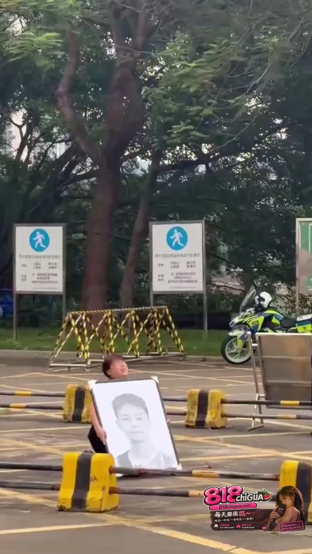 广东中山一学校初三学生开学日离世,家属校门外维权,警方已介入处置