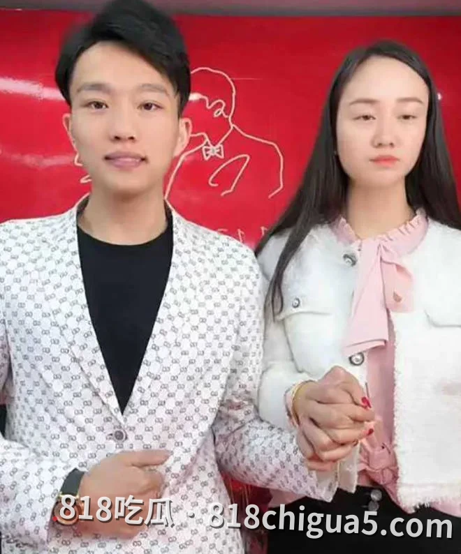 抖音246万粉男网红杨少万字长文怒撕前妻柠柠!知三当三婚内出轨,酒店约炮换装黑丝被情夫爆操打桩,励志单亲妈妈人设彻底崩塌!