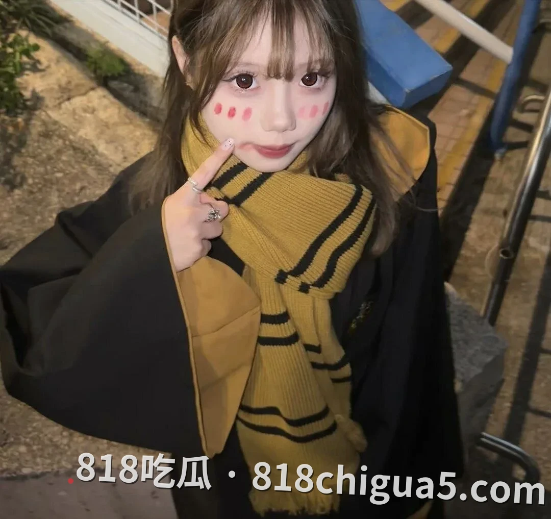 香港IG网红ccl06与男友性爱私拍流出 白天软妹嫩妹 晚上淫荡母狗