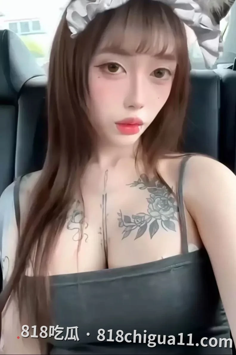 极品高颜值母狗榣榣最新露脸性爱视频曝光!主动与前男友激情缠绵,口技伺候大鸡巴,后入姿势展现完美身材曲线,浪叫声令人心跳加速。