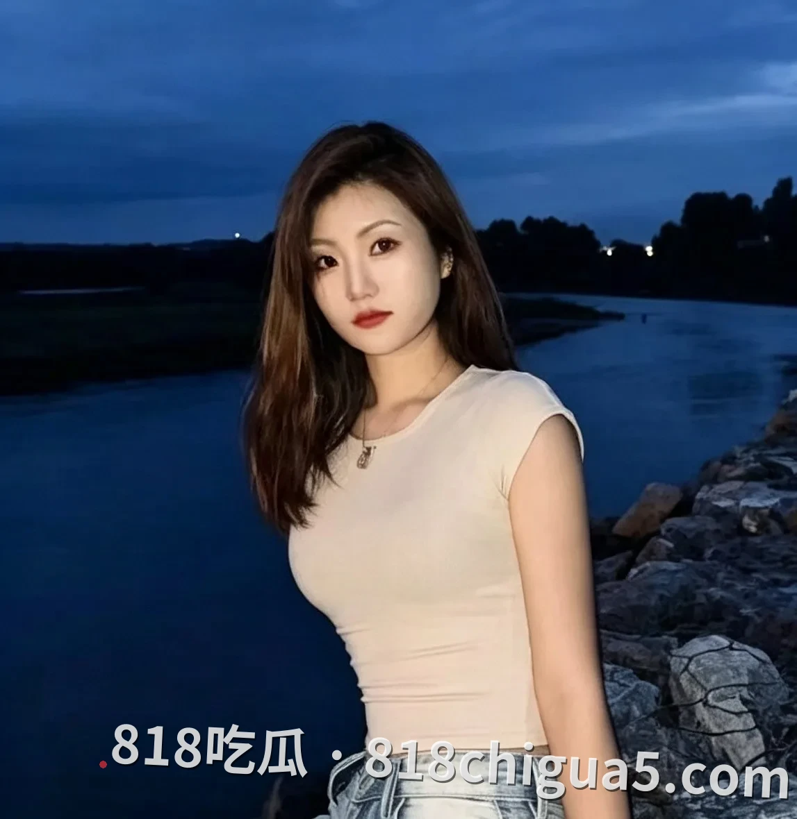 广州航海学院校花 林婉宁 私下反差母狗 酒店自拍露脸做爱视频外流 稚嫩美乳上下狂抖诱人舔屏!