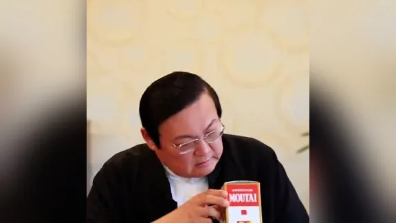 老梁谈“MOUTAI”的拼写与茅台话题